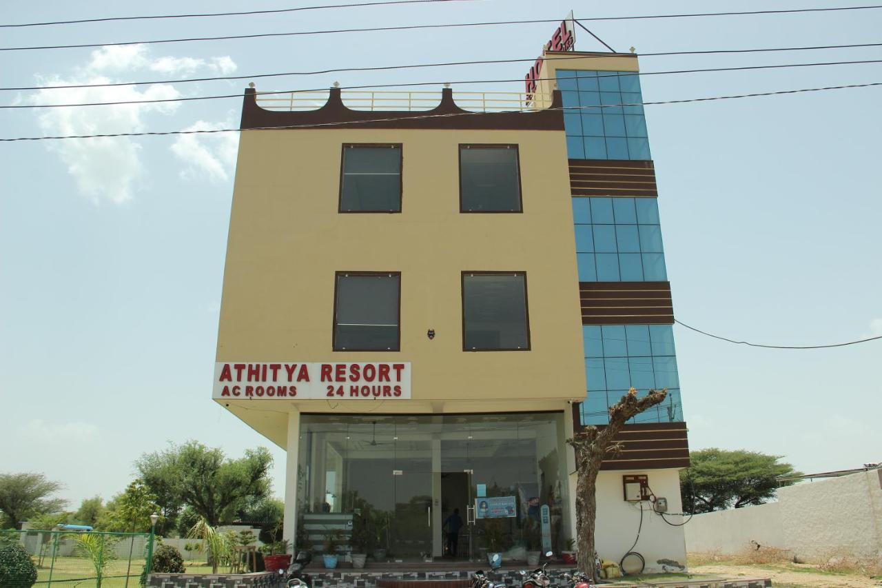 Hotel O Athitya Resort Sikar エクステリア 写真