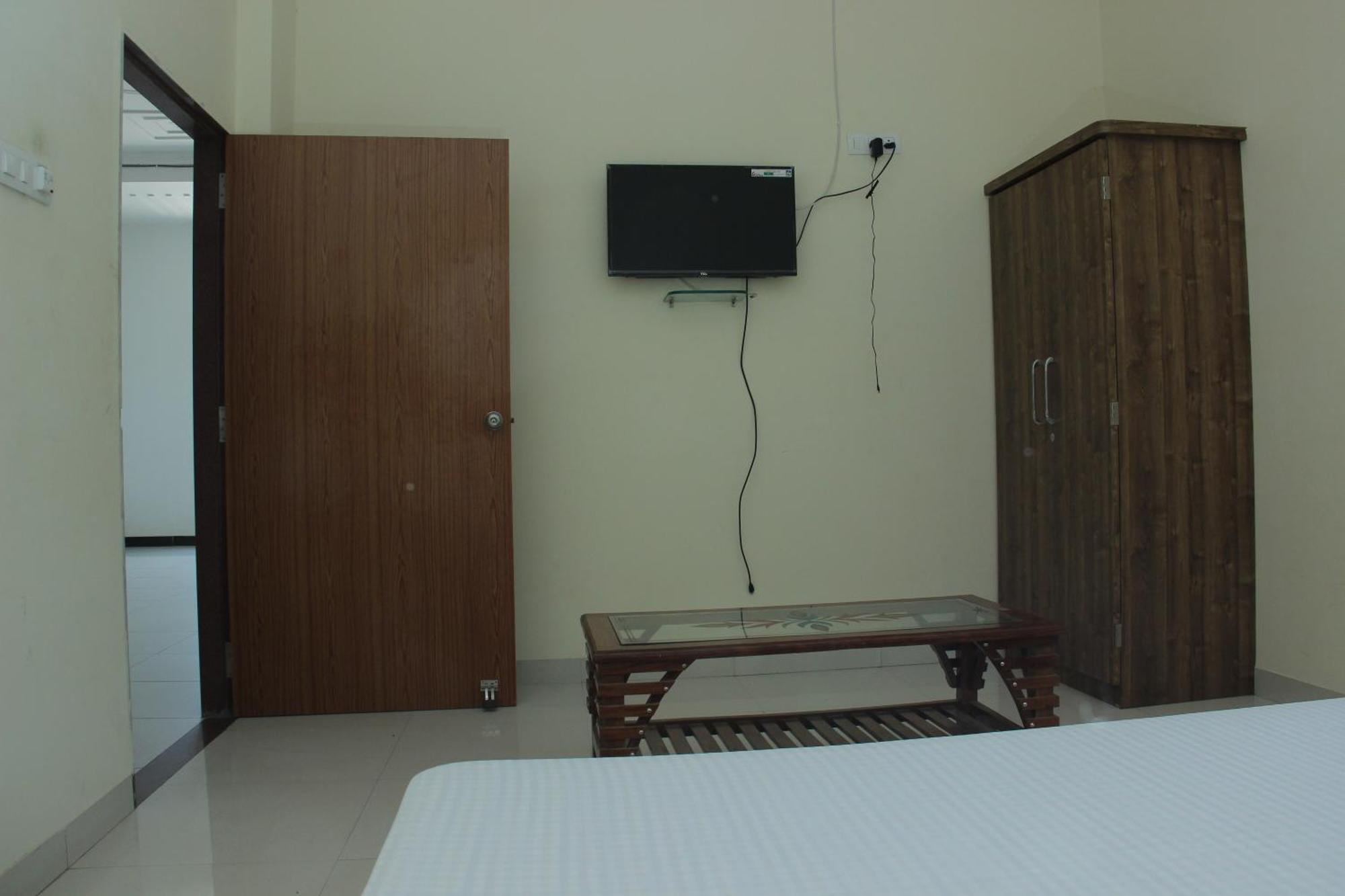 Hotel O Athitya Resort Sikar エクステリア 写真