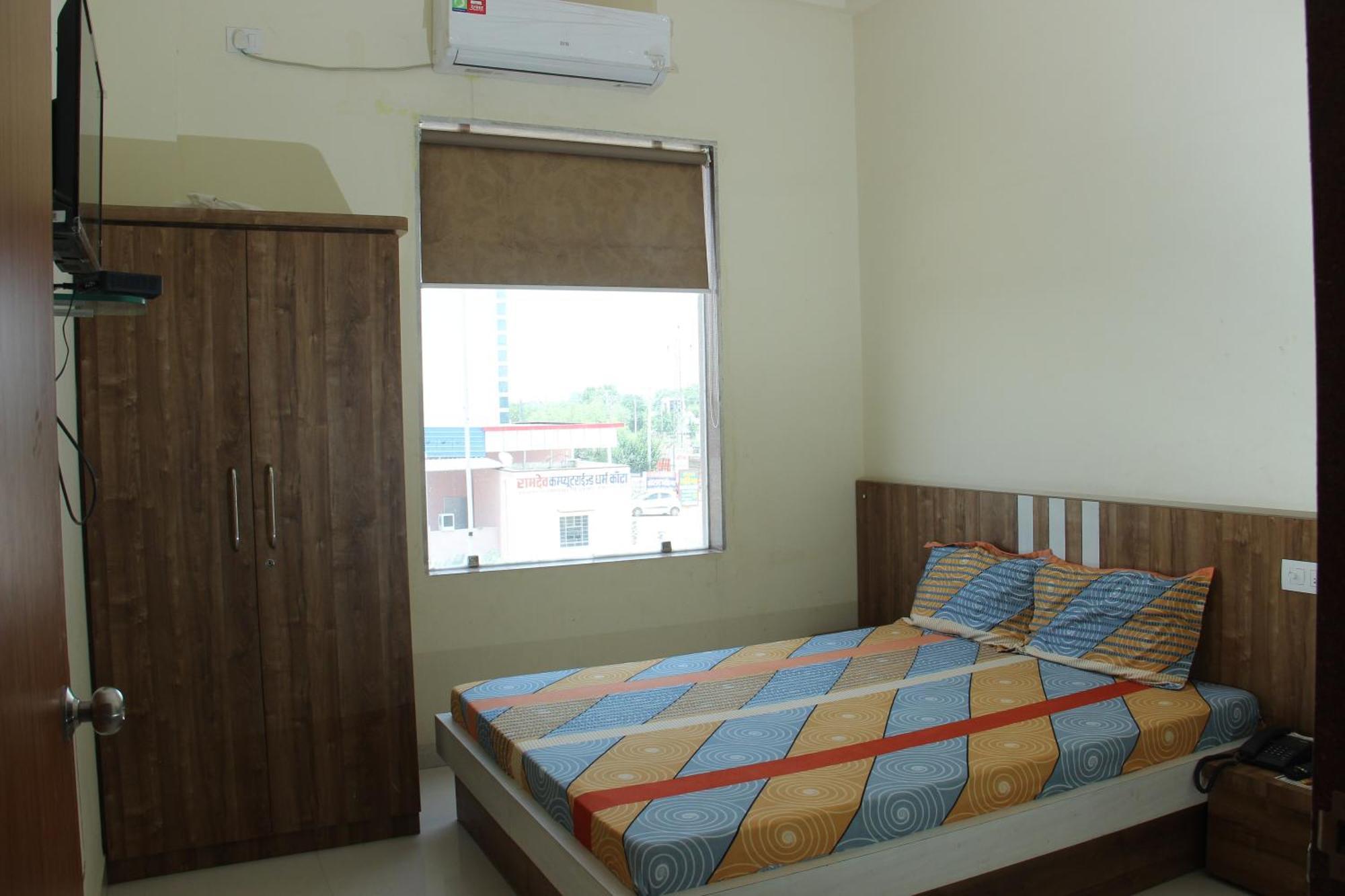 Hotel O Athitya Resort Sikar エクステリア 写真