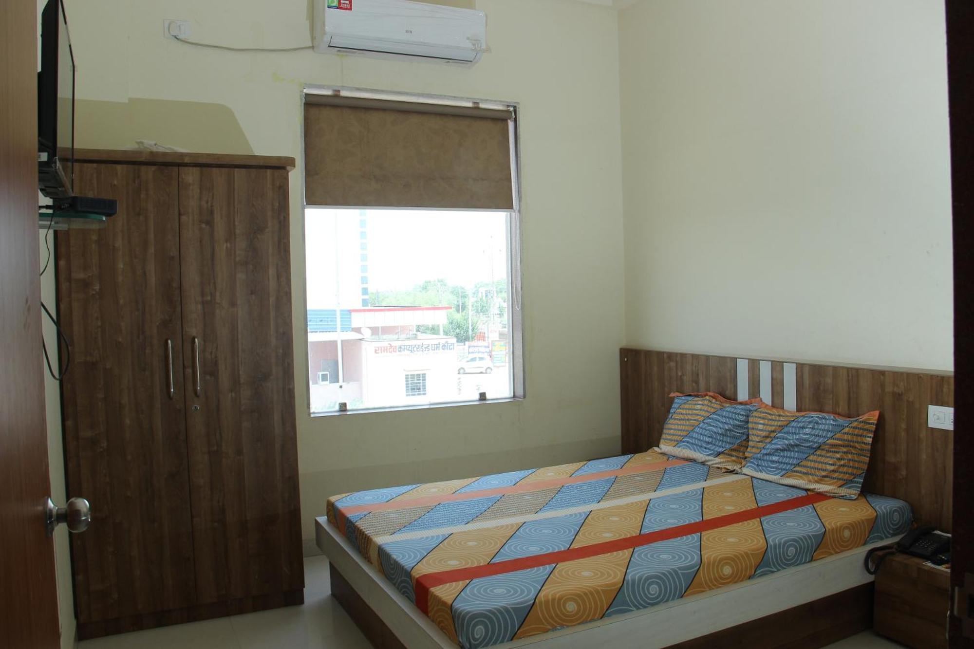 Hotel O Athitya Resort Sikar エクステリア 写真